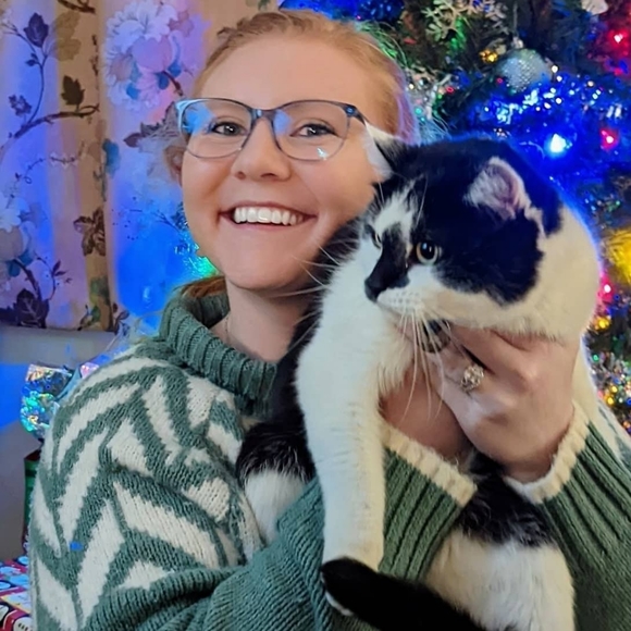 Meet your Posher, Jessica - Picture 5 of 5